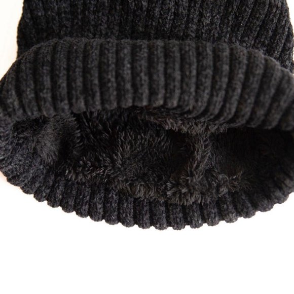 No Brand Black Beanie with sherling bow Cap - Picture 3 of 4